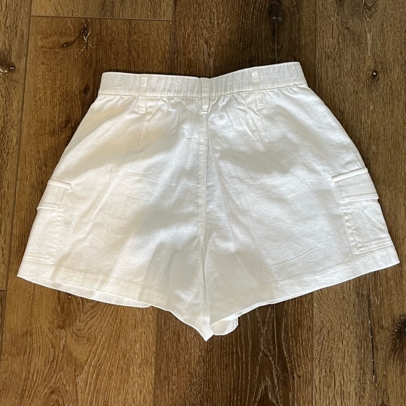 Hollister White Linen Livvy Short (NWT) - Picture 4 of 6